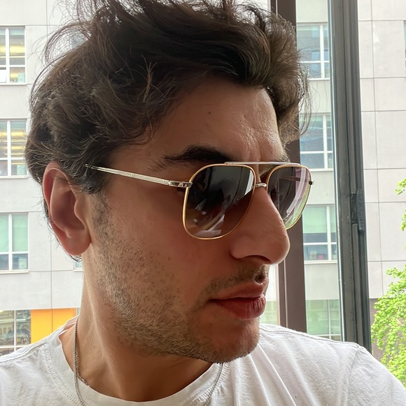 Gold frame sunglasses by THenri - Picture 7 of 7